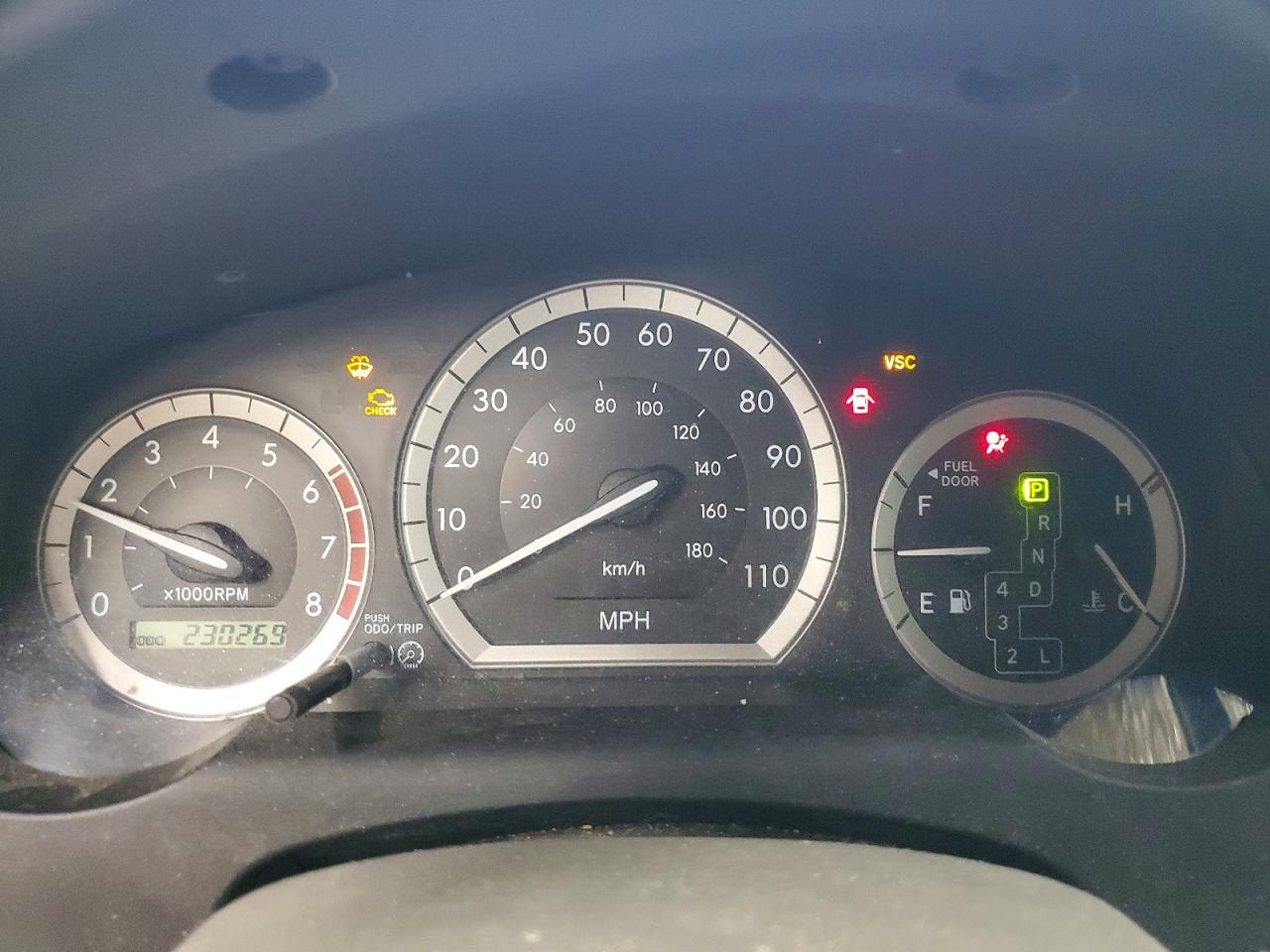 2005 TOYOTA SIENNA