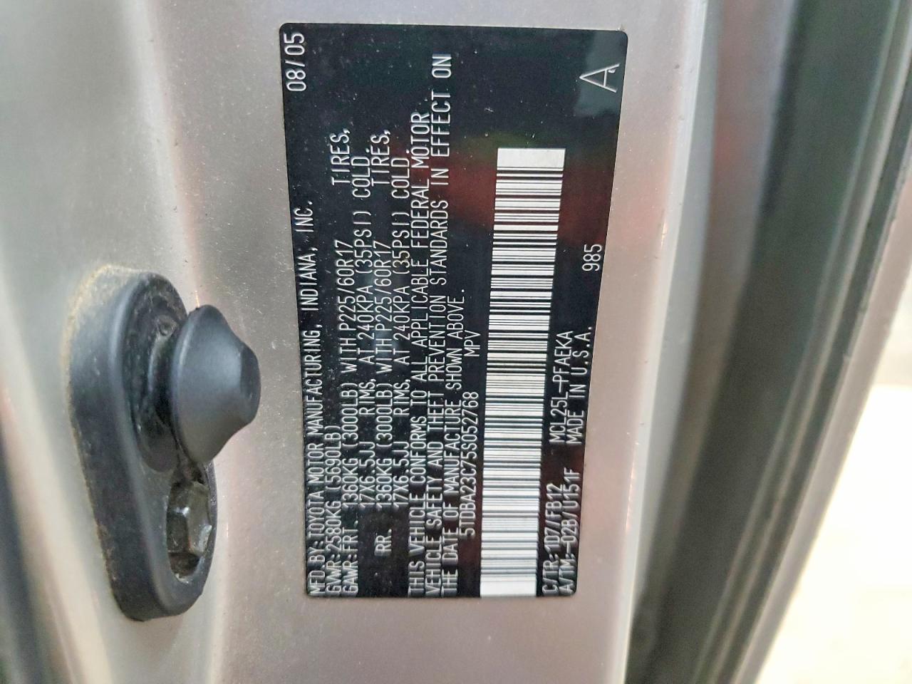 2005 TOYOTA SIENNA