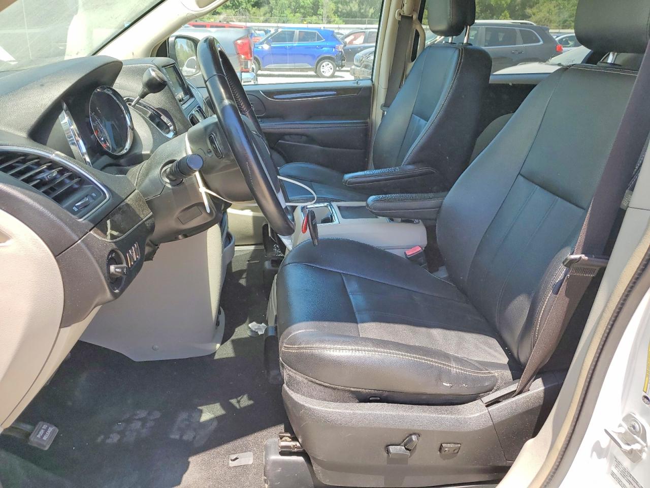 2015 CHRYSLER MINIVAN