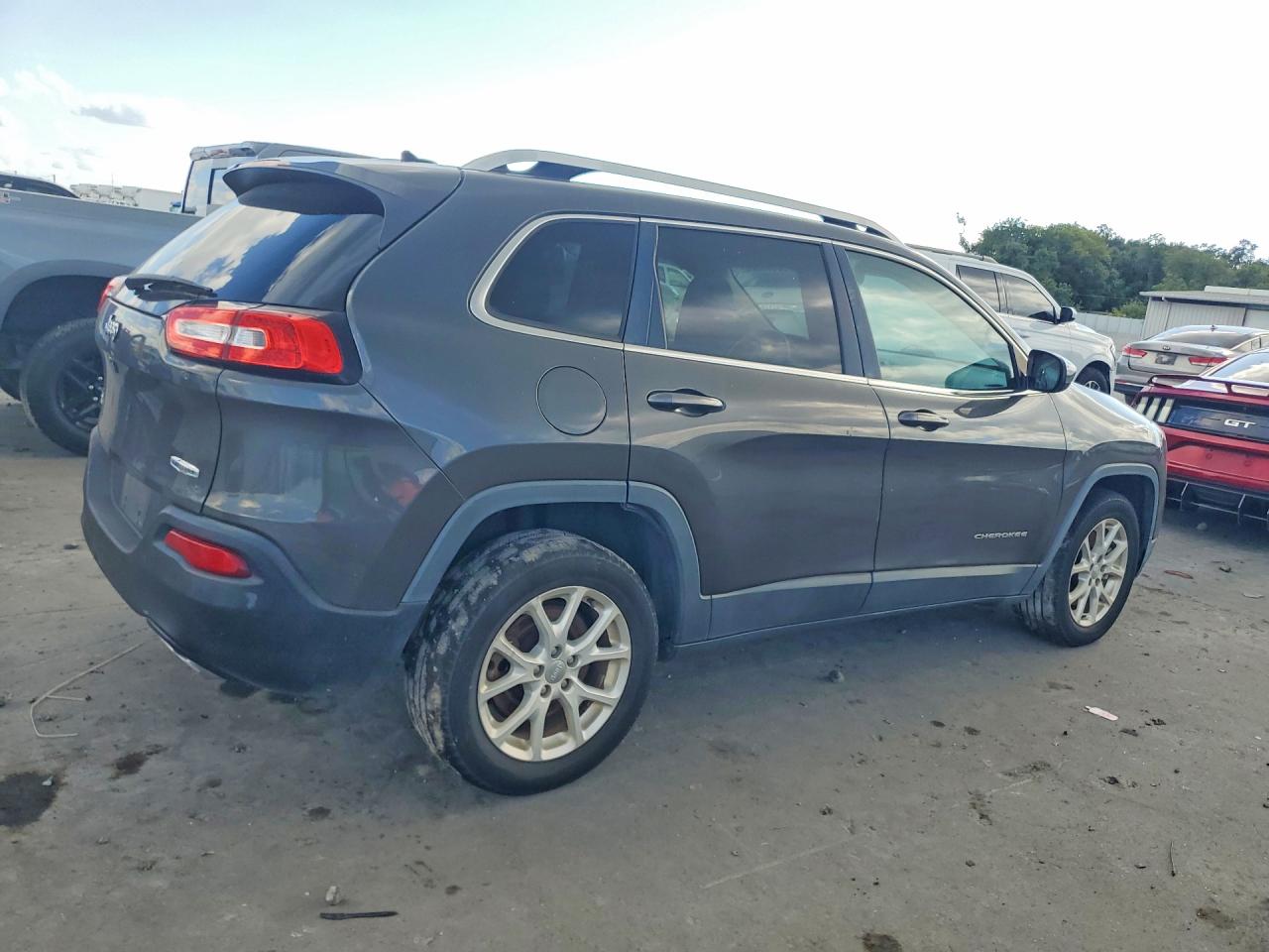 2015 JEEP CHEROKEE