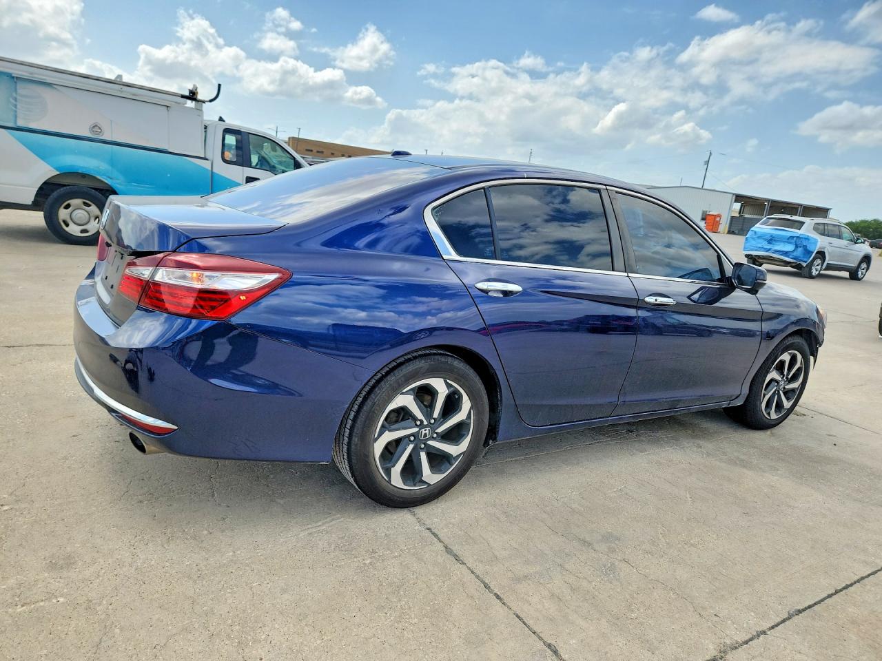 2017 HONDA ACCORD