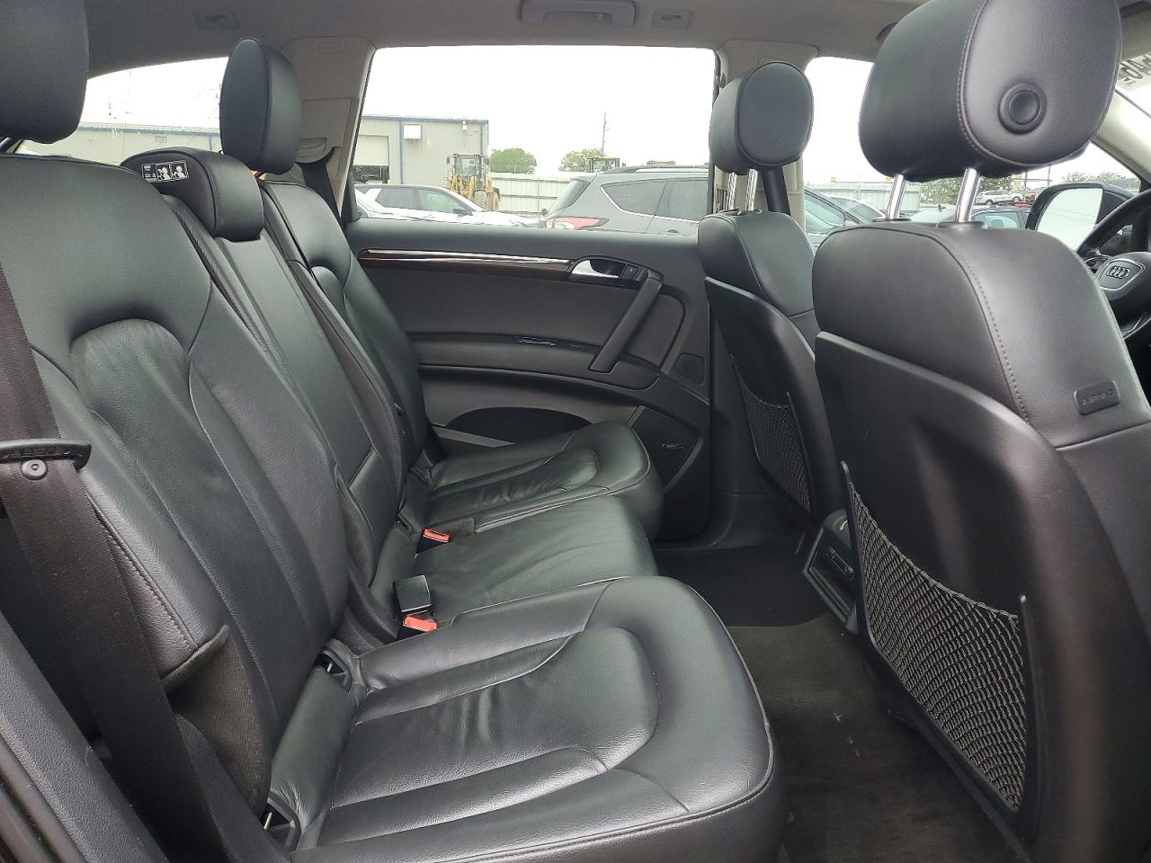 2012 AUDI Q7