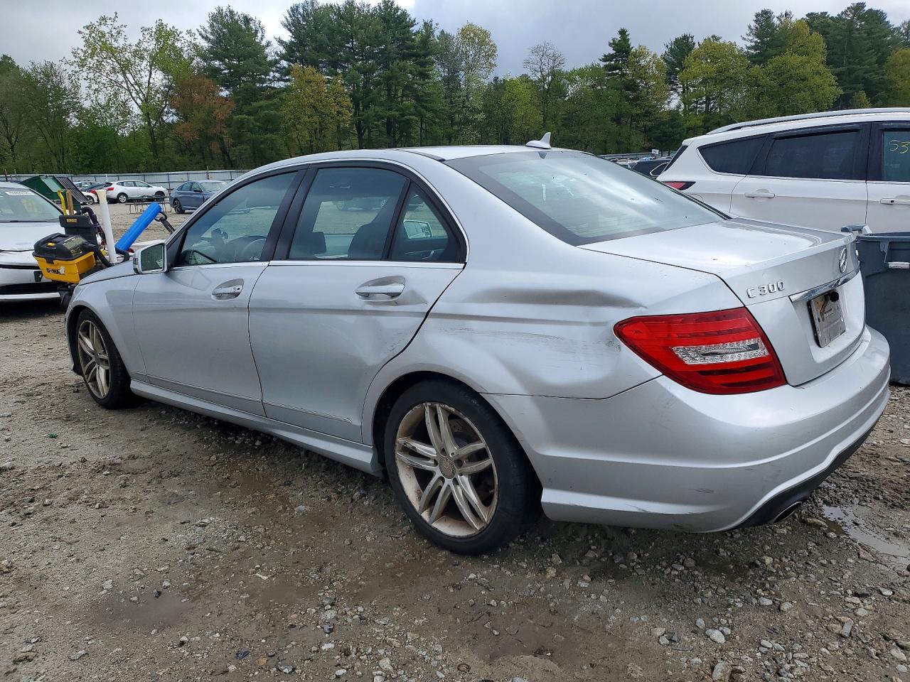 2012 MERCEDES-BENZ C-CLASS