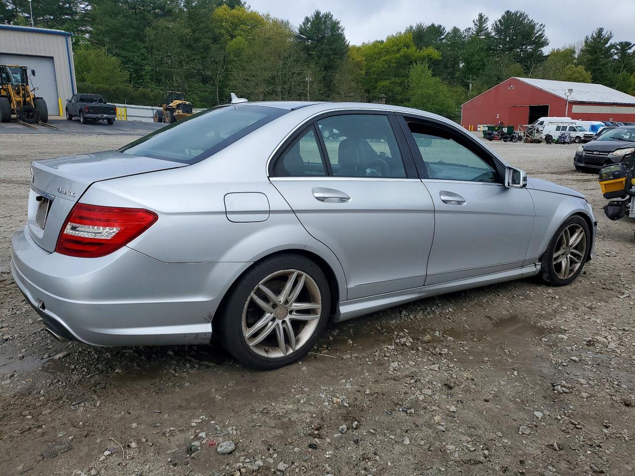 2012 MERCEDES-BENZ C-CLASS