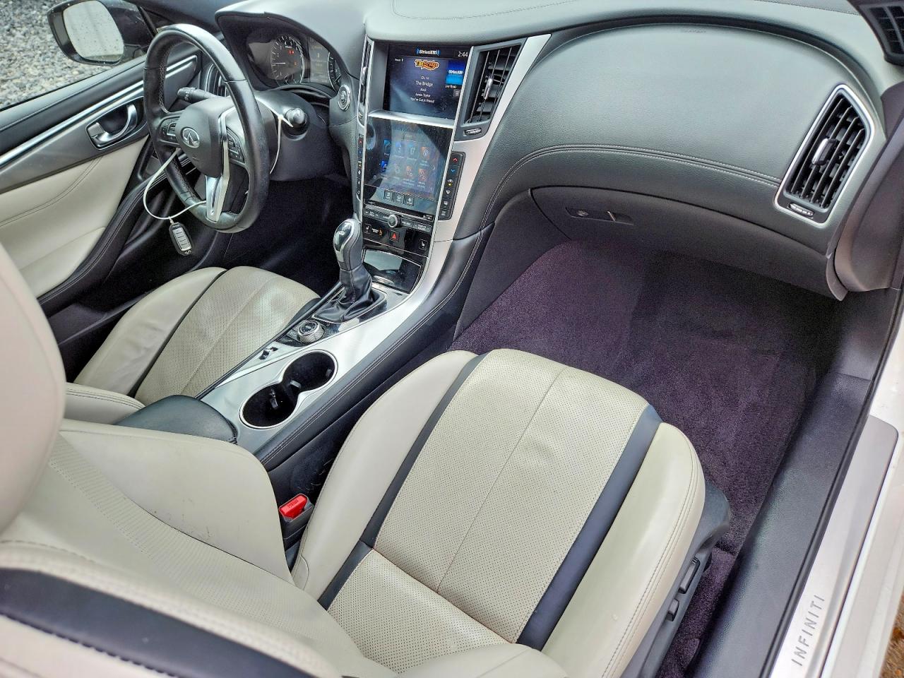 2021 INFINITI Q60