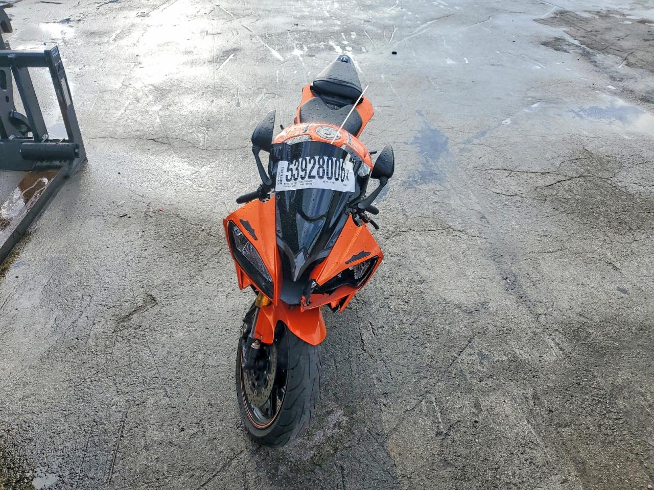 2009 YAMA YZF600