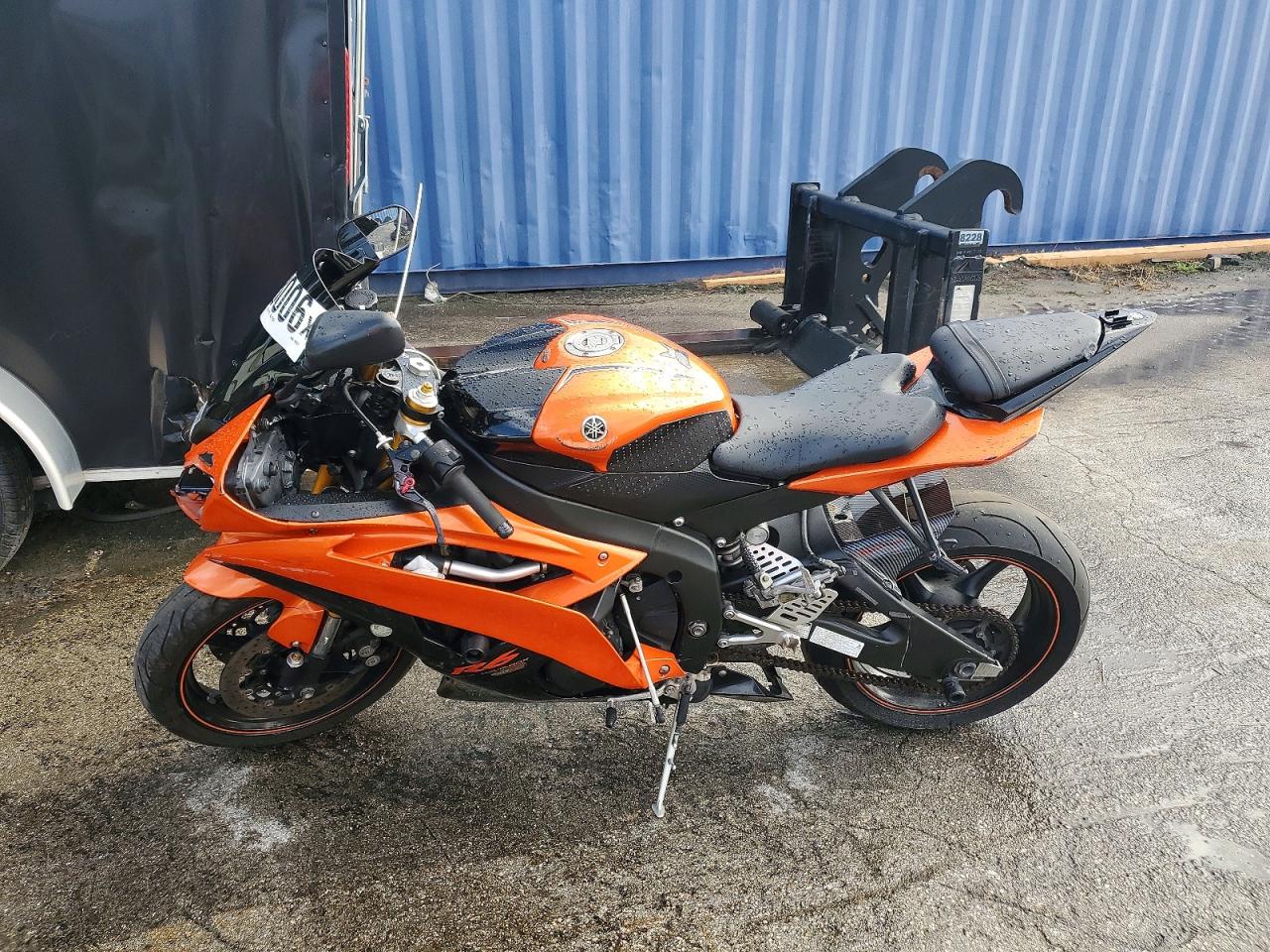 2009 YAMA YZF600