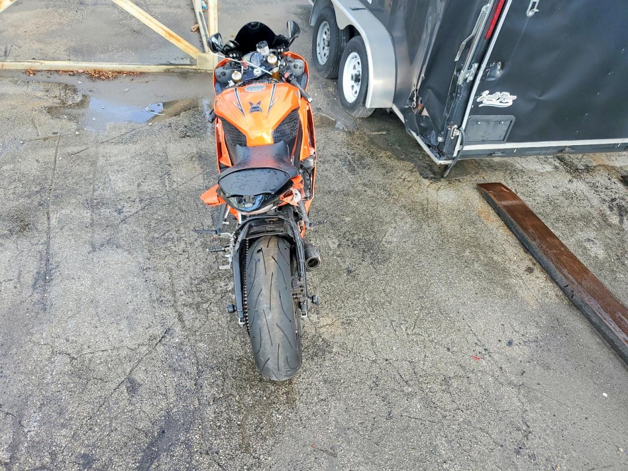 2009 YAMA YZF600