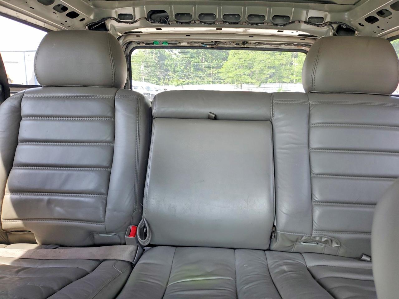 2003 HUMMER H2