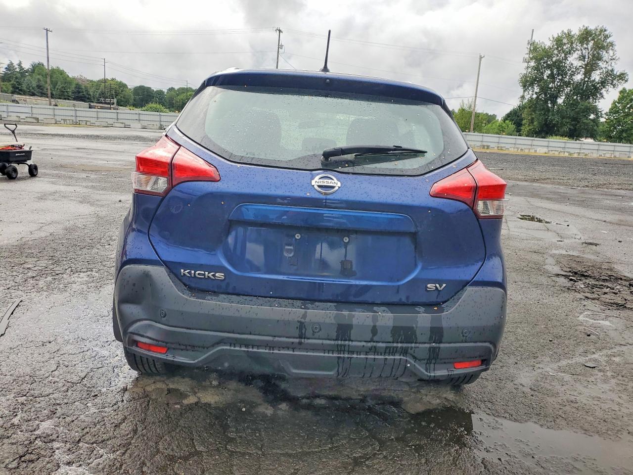 2018 NISSAN KICKS