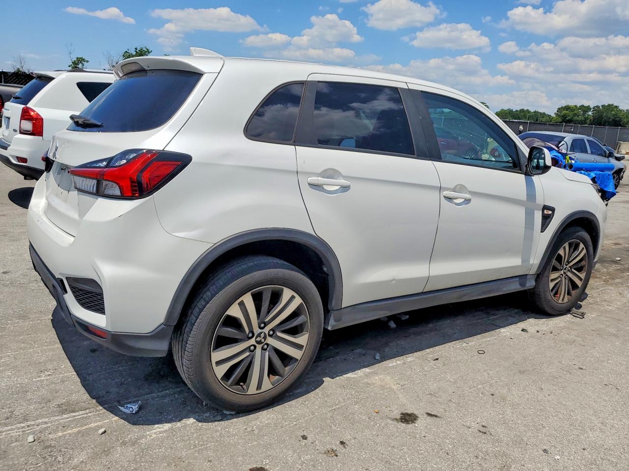 2020 MITSUBISHI OUTLANDER
