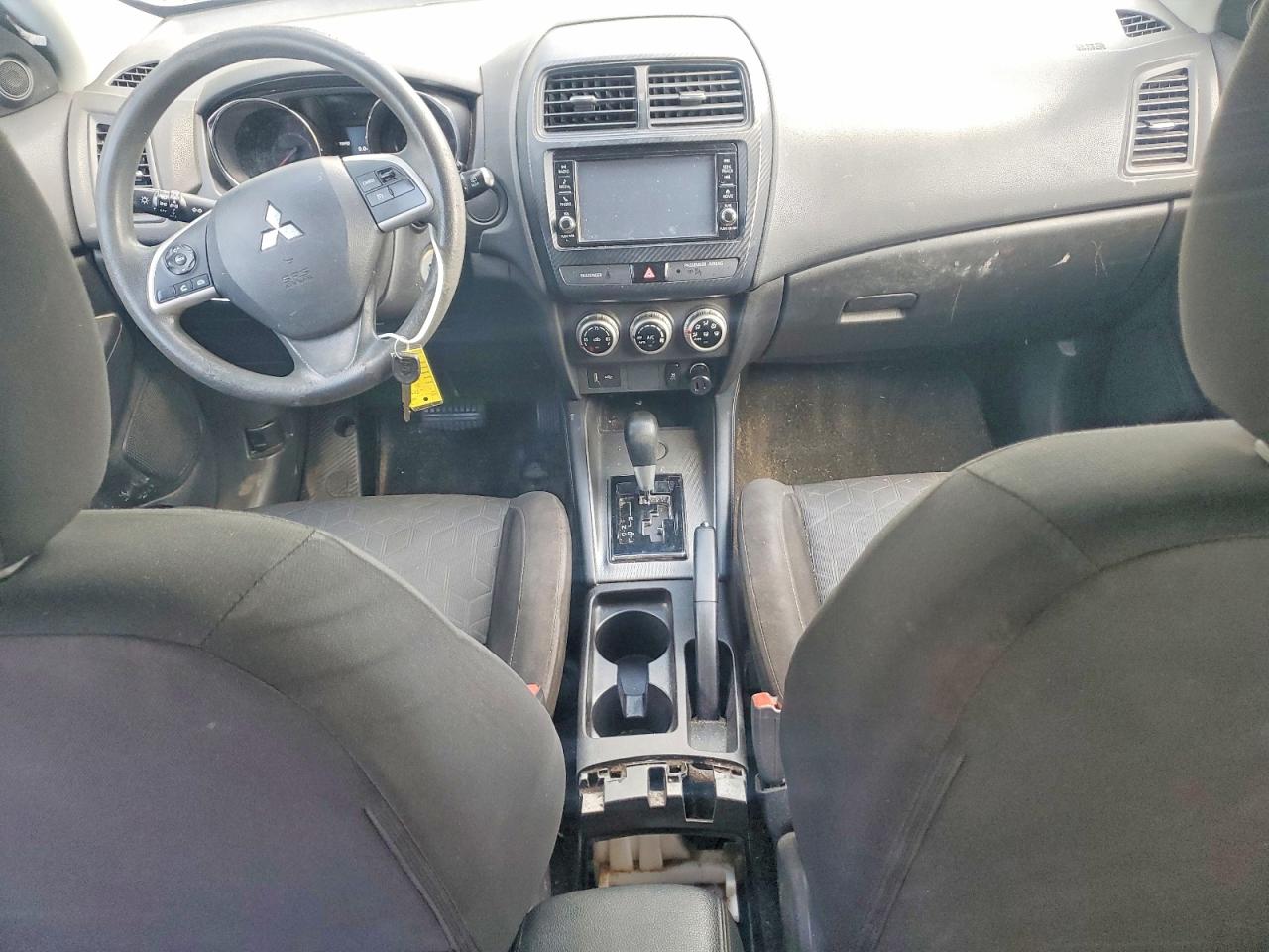 2020 MITSUBISHI OUTLANDER