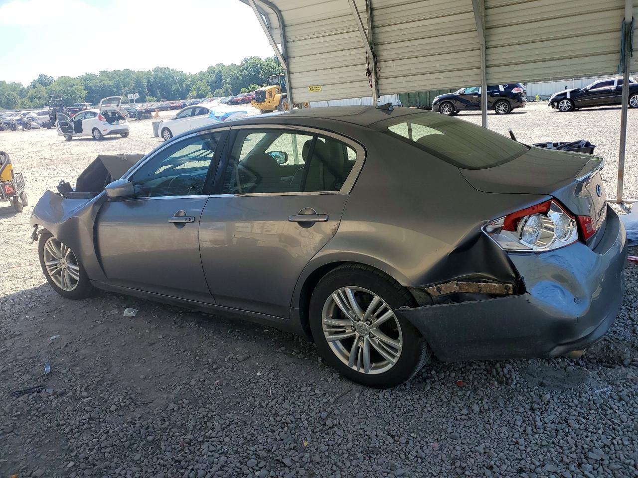 2013 INFINITI G37