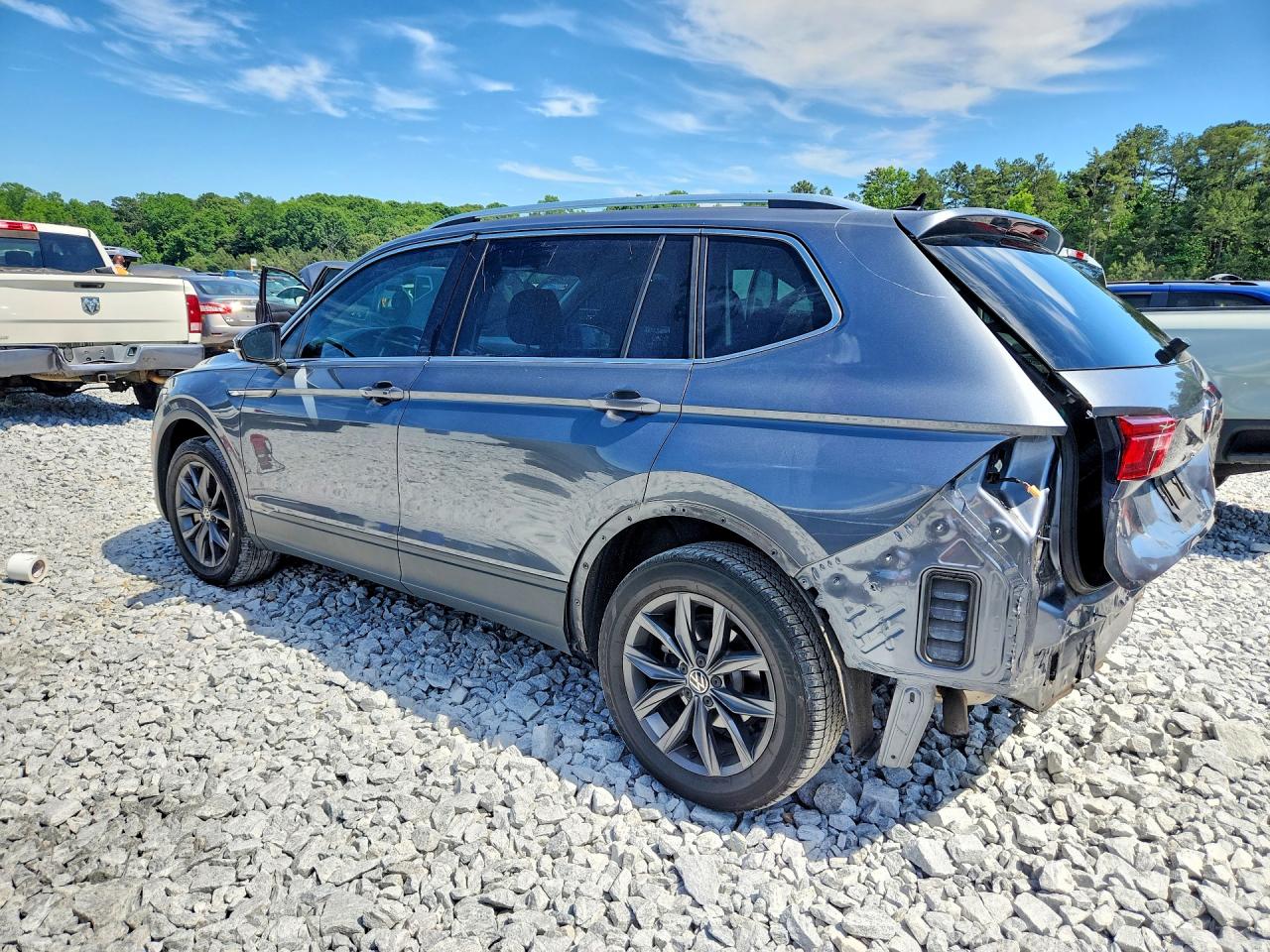 2021 VOLKSWAGEN TIGUAN