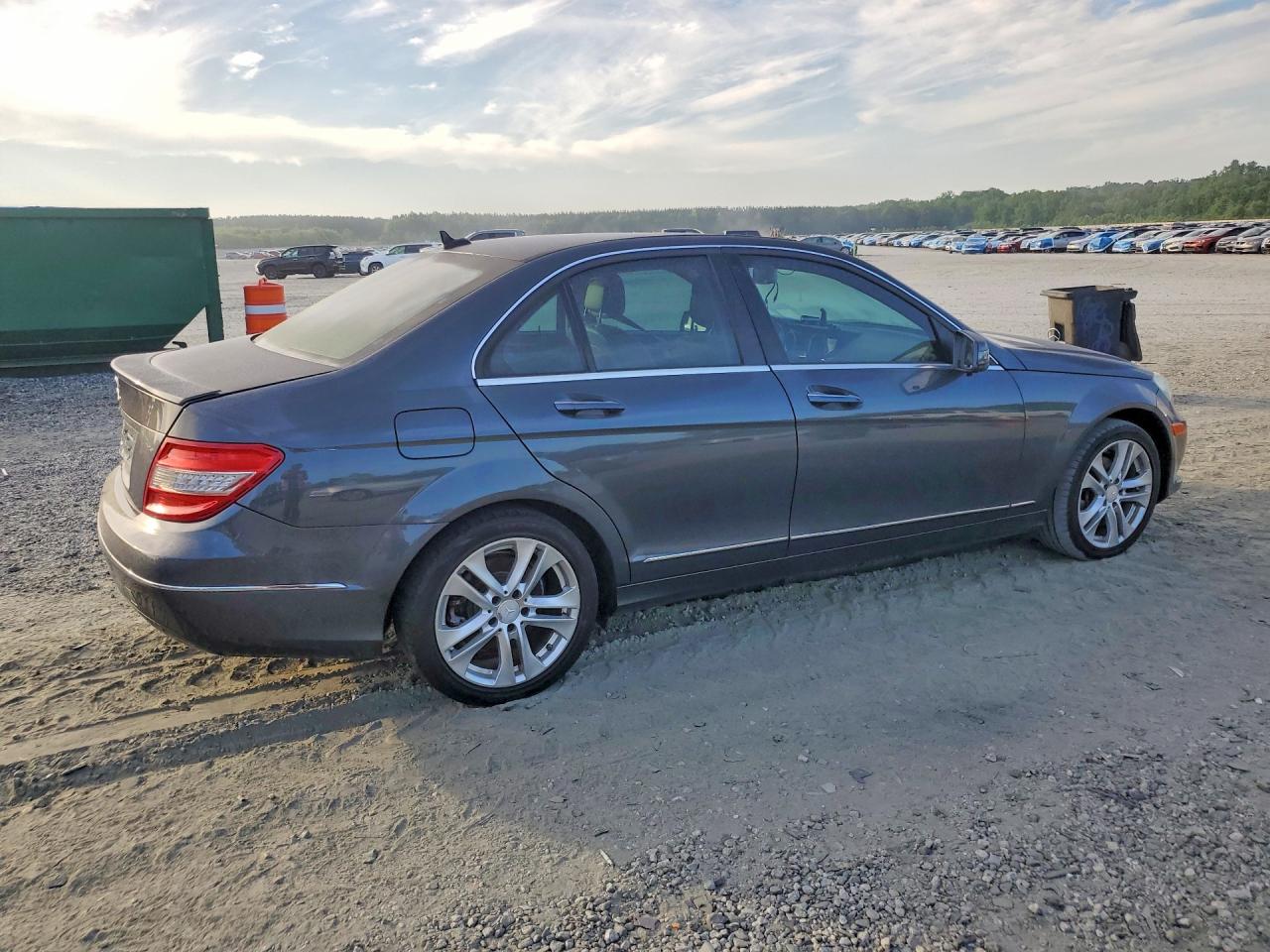 2014 MERCEDES-BENZ C-CLASS