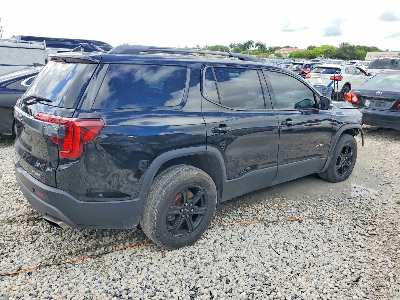 2021 GMC ACADIA