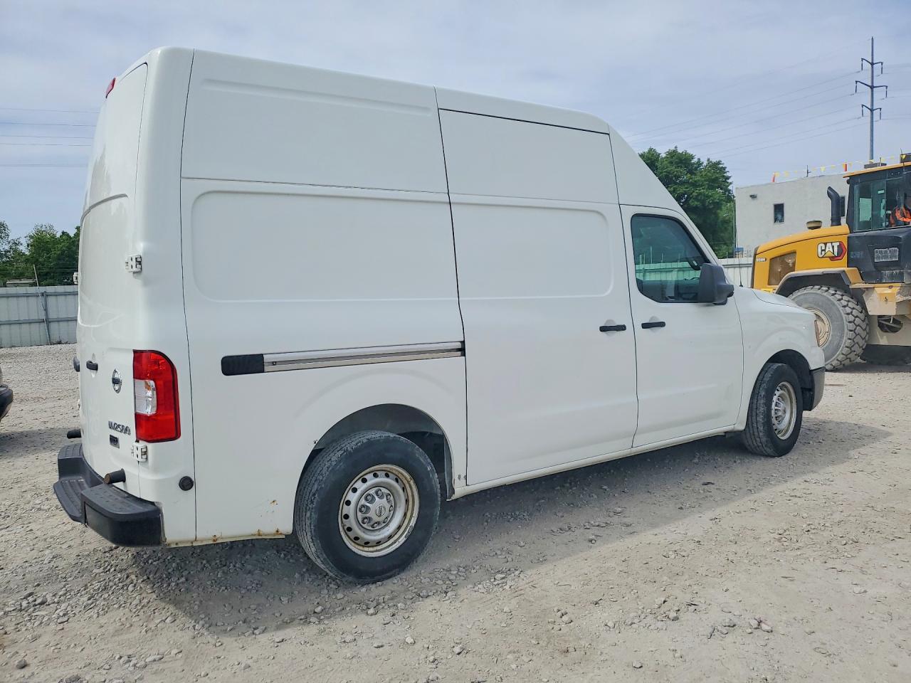 2014 NISSAN NV