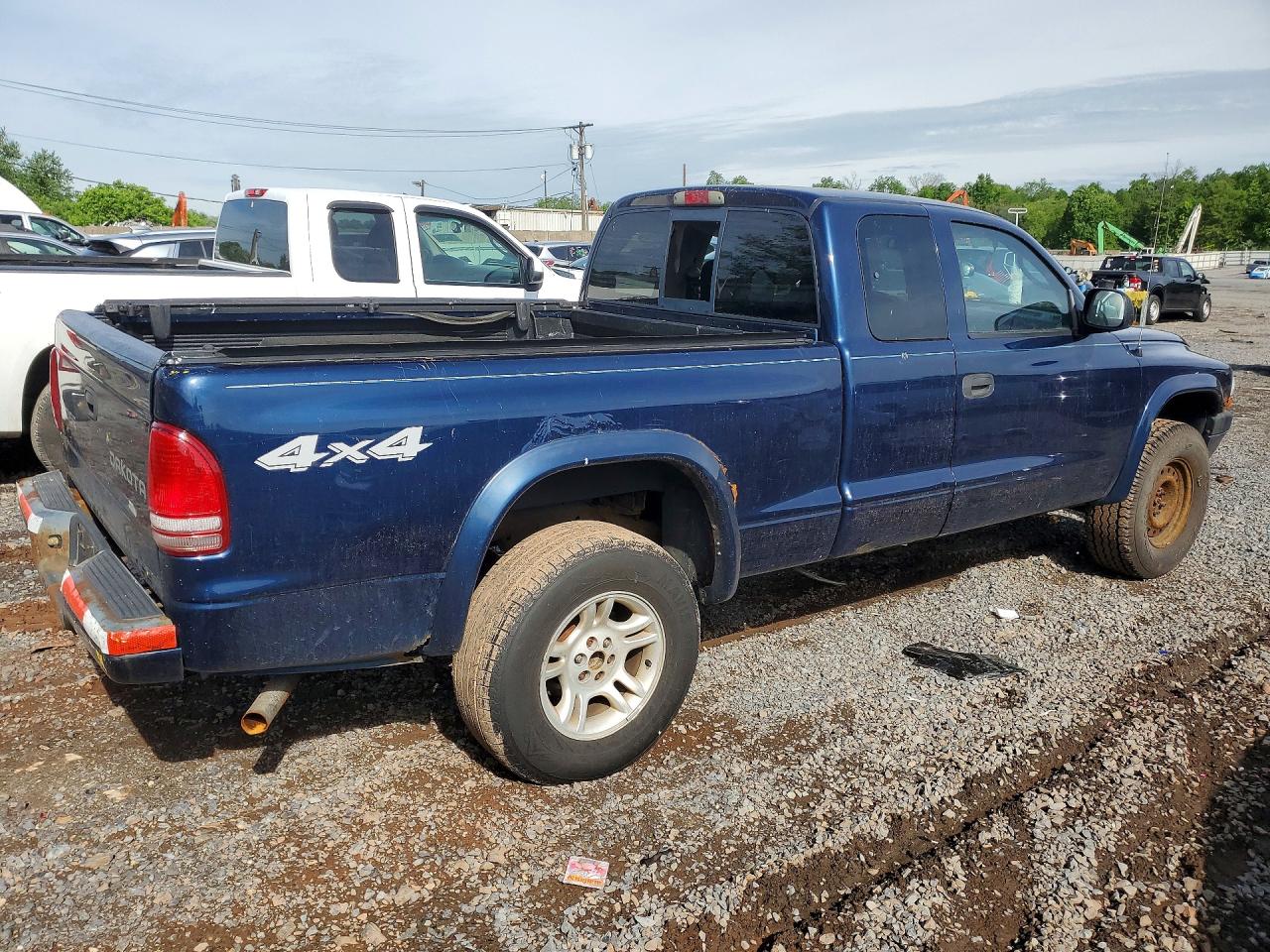 2004 DODGE DAKOTA