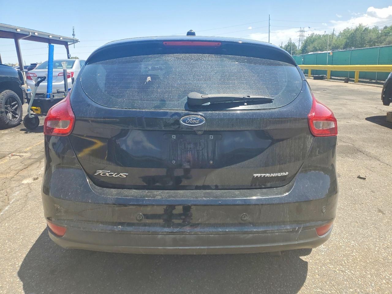 2017 FORD FOCUS