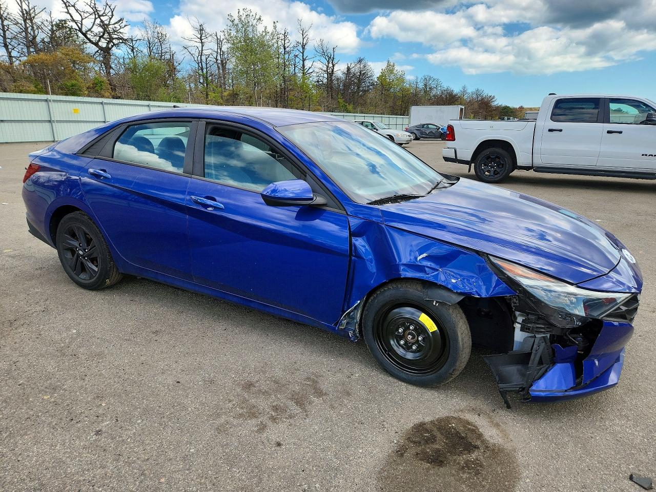 2022 HYUNDAI ELANTRA
