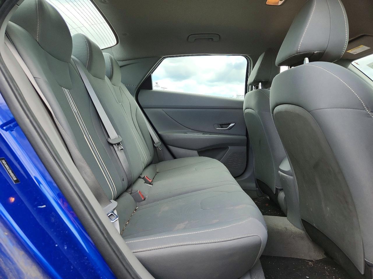 2022 HYUNDAI ELANTRA