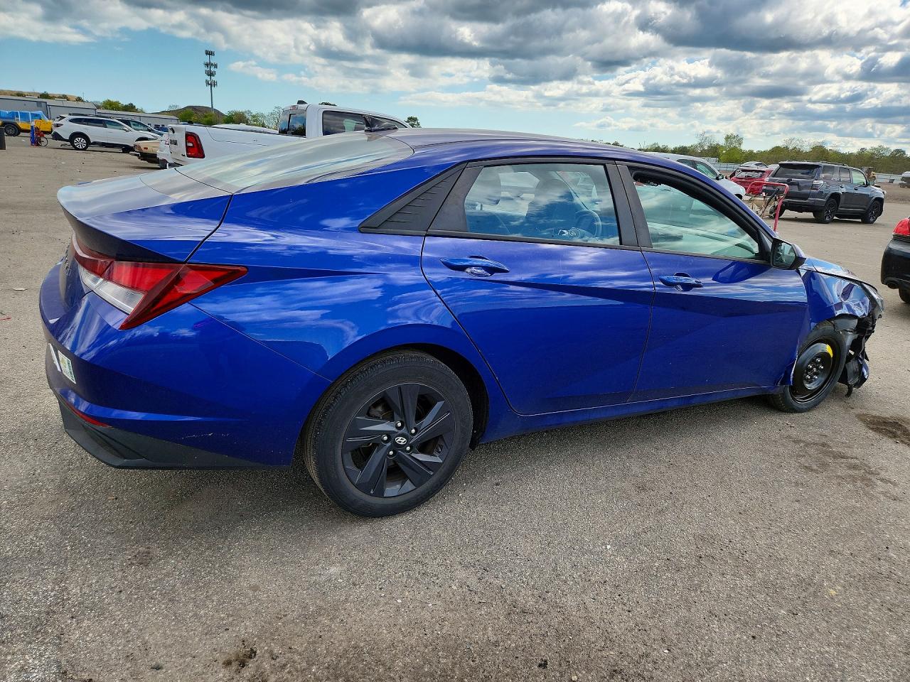 2022 HYUNDAI ELANTRA