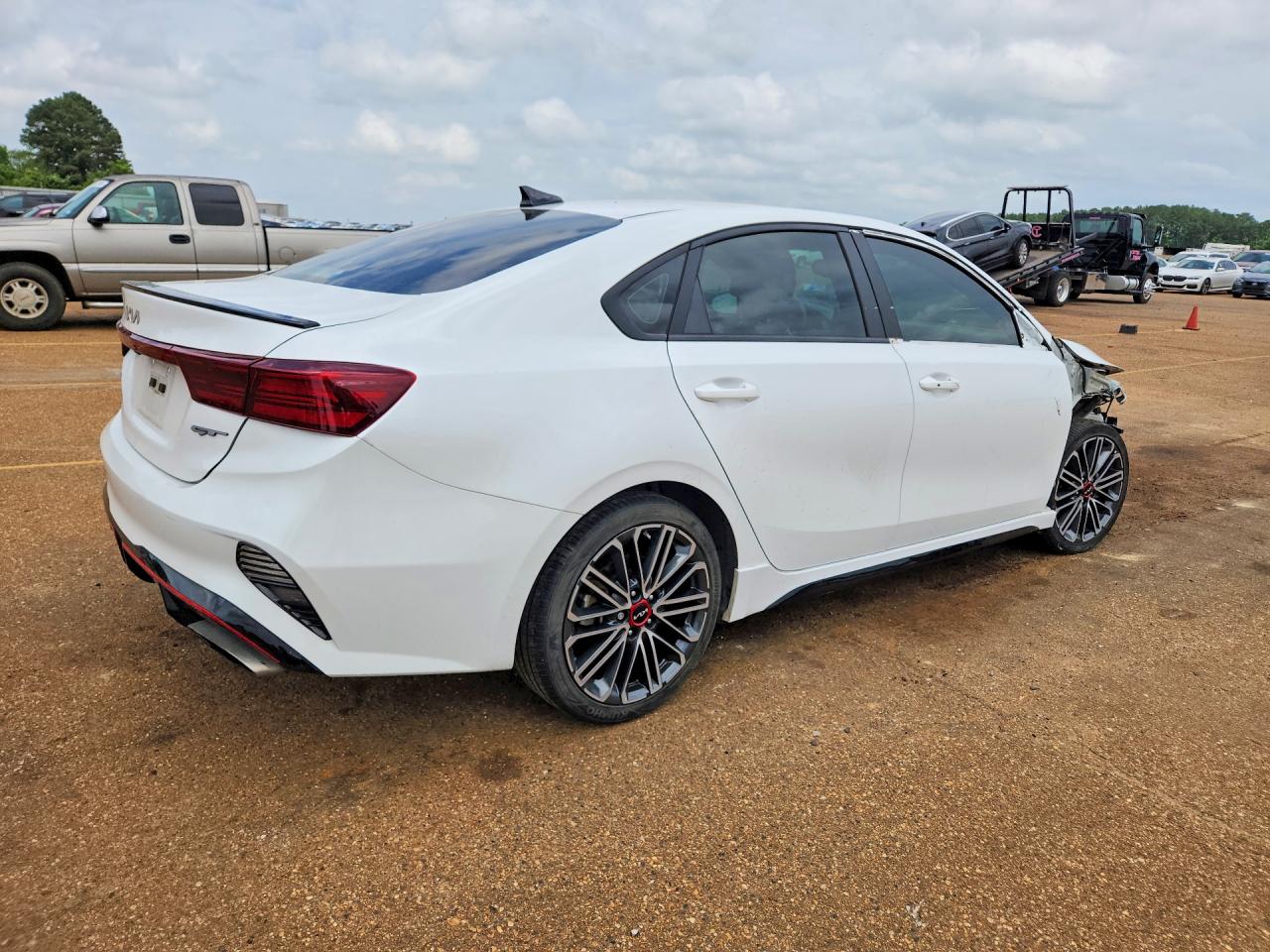 2024 KIA FORTE