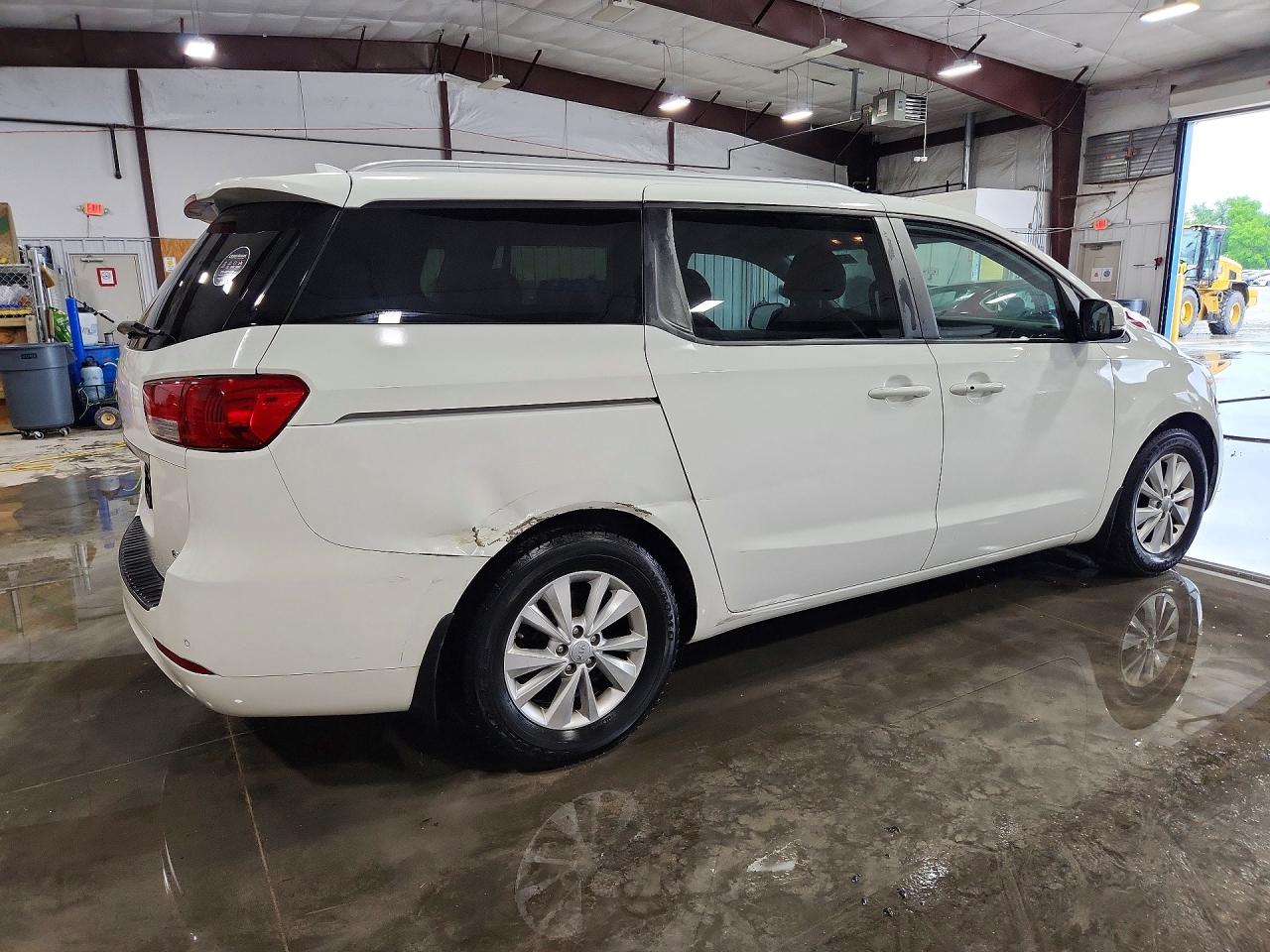 2017 KIA SEDONA