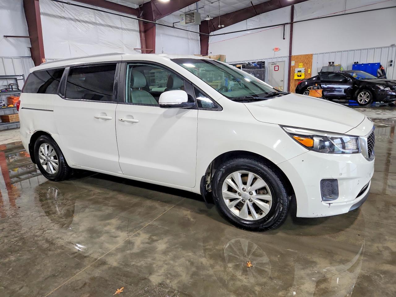 2017 KIA SEDONA