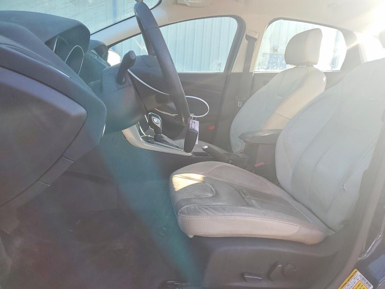2016 FORD FOCUS