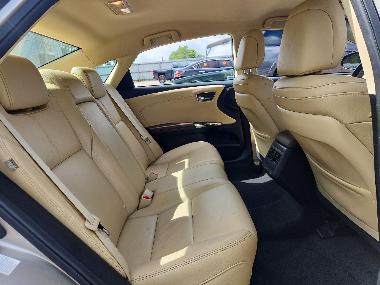 2017 TOYOTA AVALON