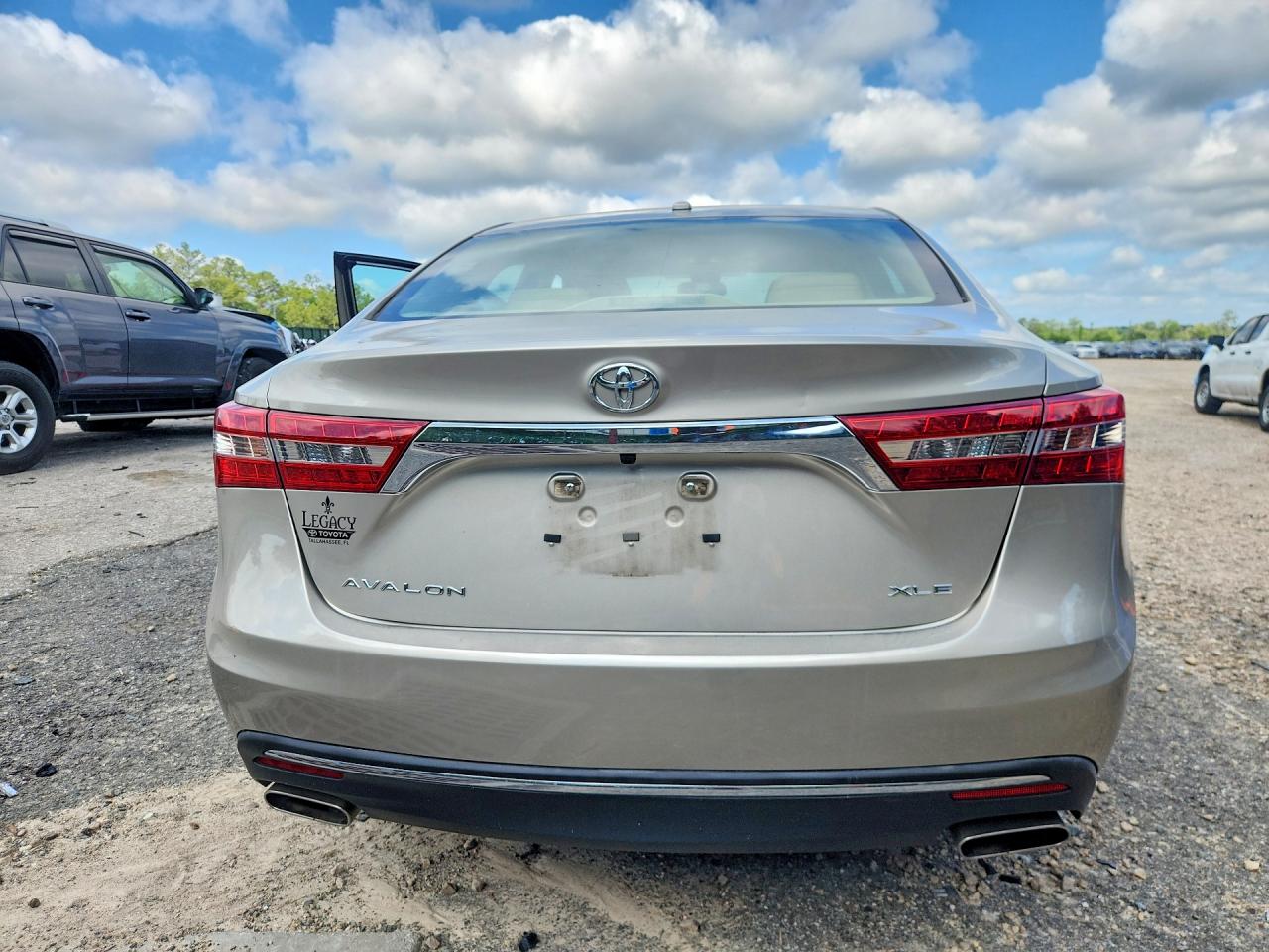 2017 TOYOTA AVALON