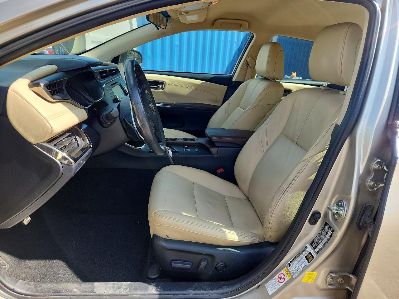 2017 TOYOTA AVALON