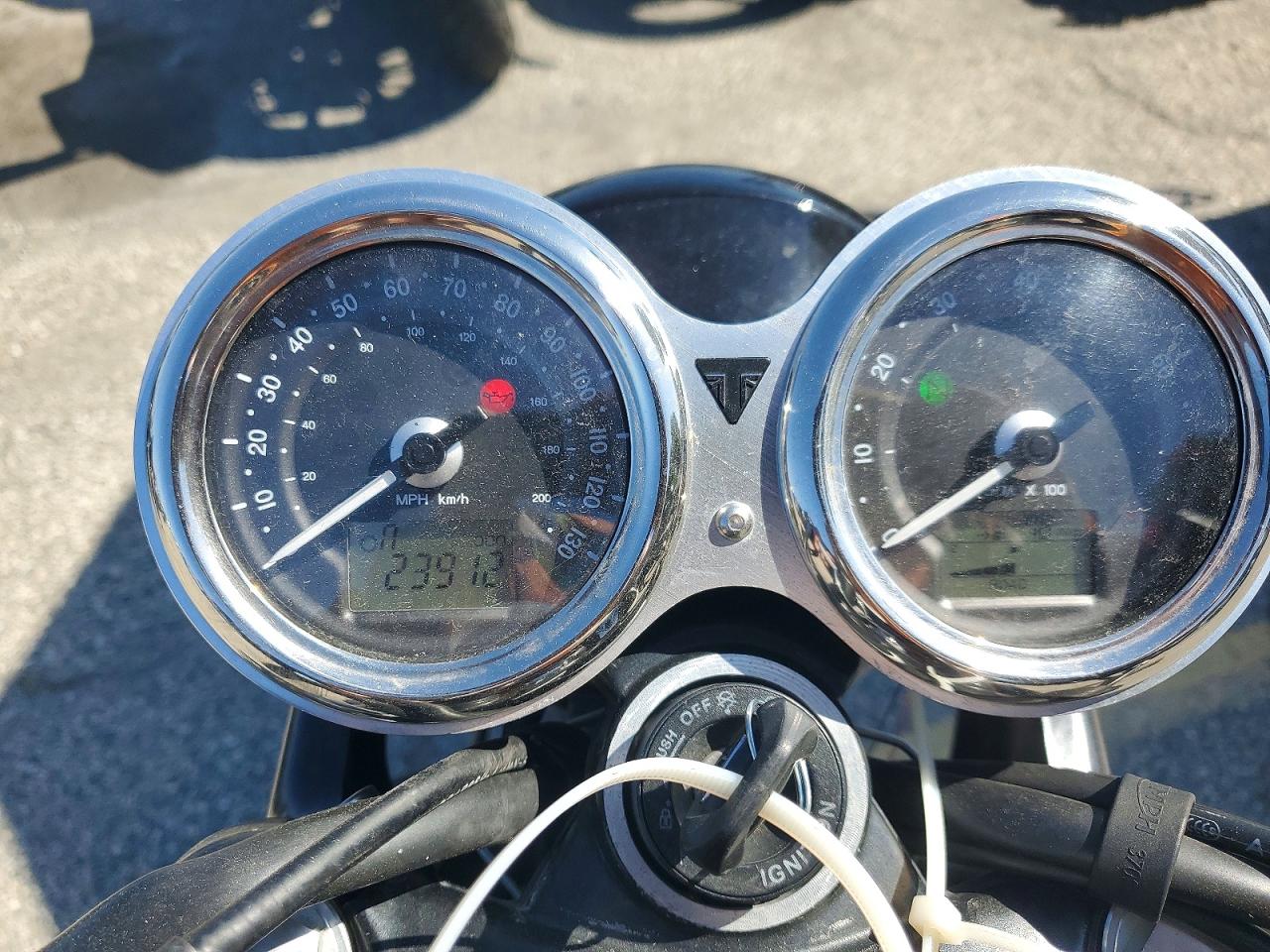 2017 TRIUMPH MOTORCYCLE BONNEVILLE