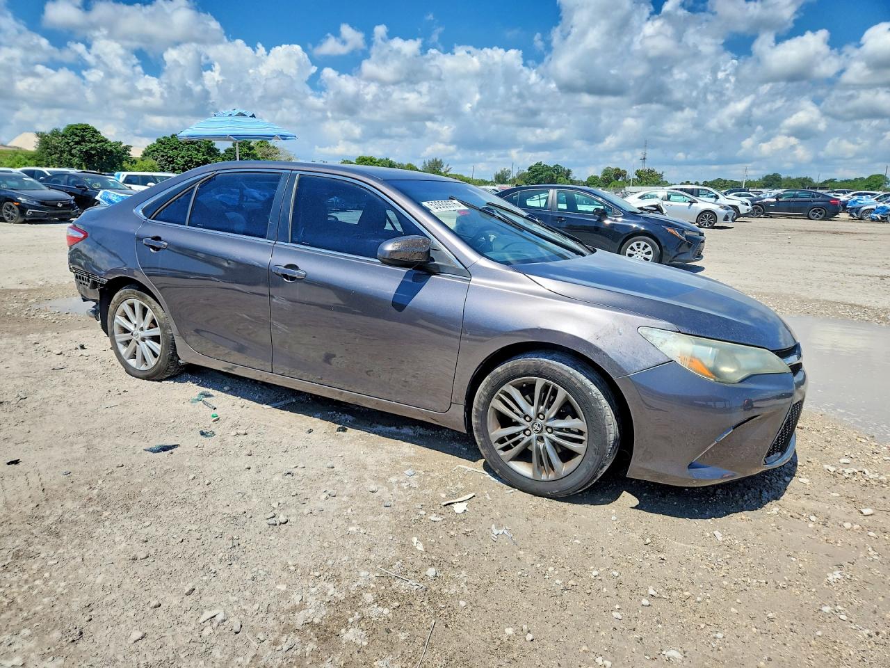 2016 TOYOTA CAMRY