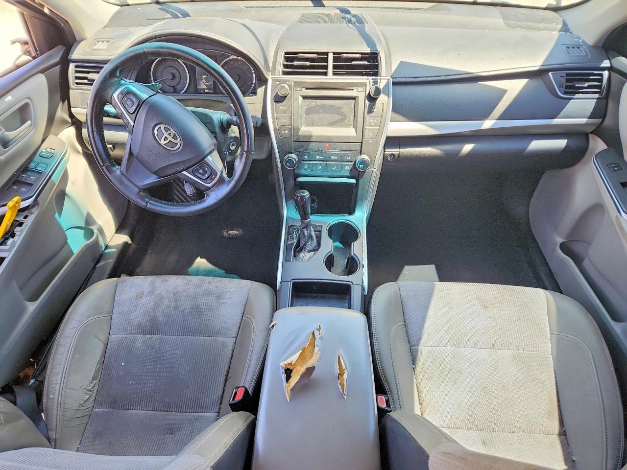 2016 TOYOTA CAMRY