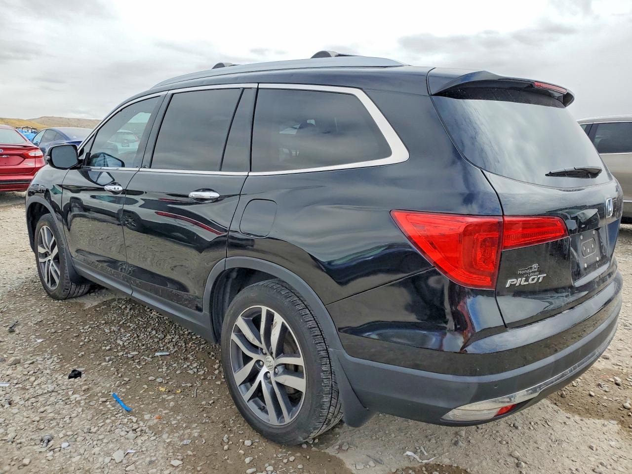 2017 HONDA PILOT