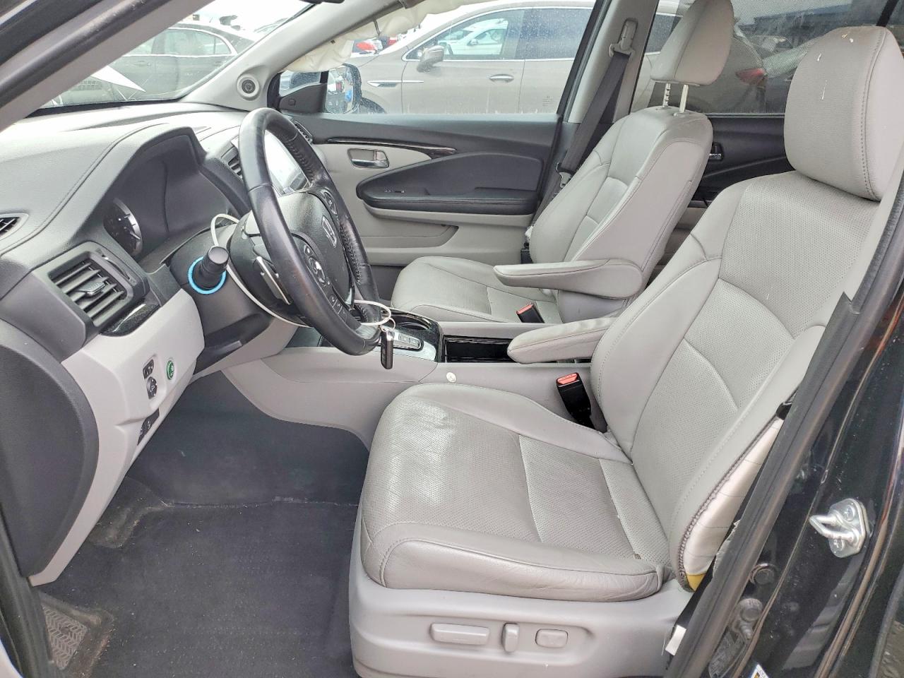 2017 HONDA PILOT