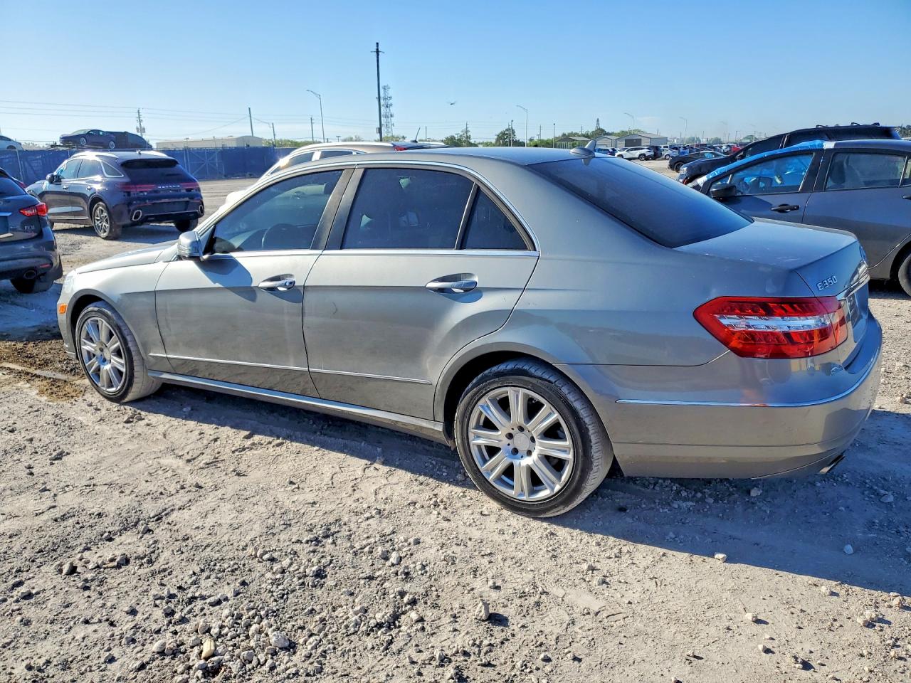 2013 MERCEDES-BENZ E-CLASS