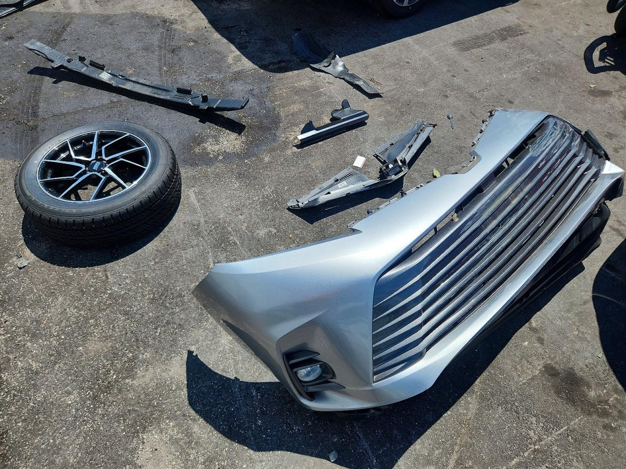 2019 TOYOTA SIENNA