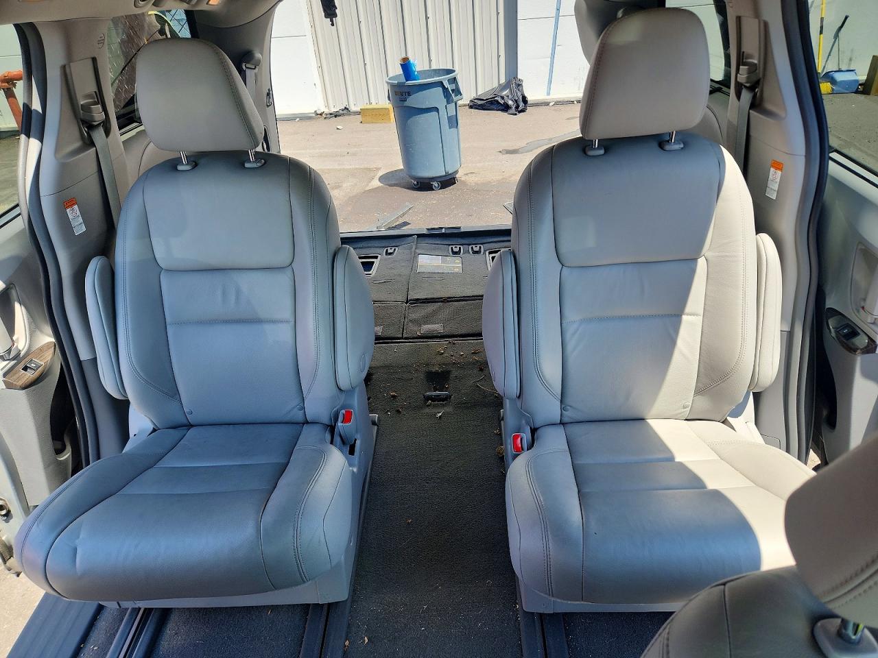 2019 TOYOTA SIENNA