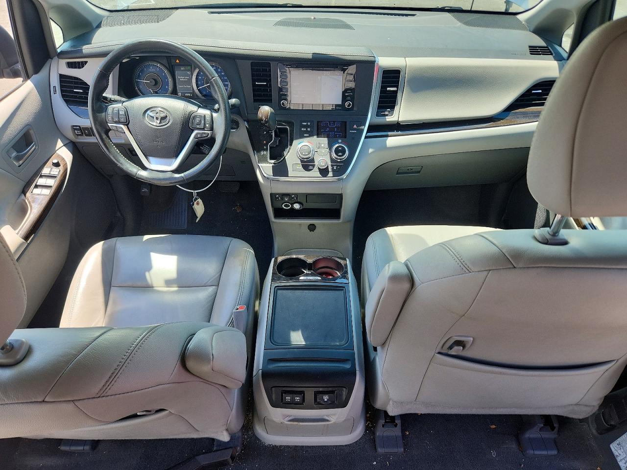 2019 TOYOTA SIENNA