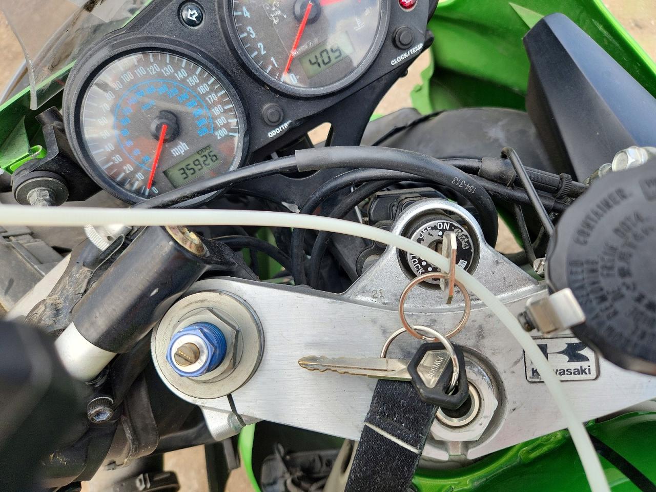 2000 KAWASAKI NINJA 900