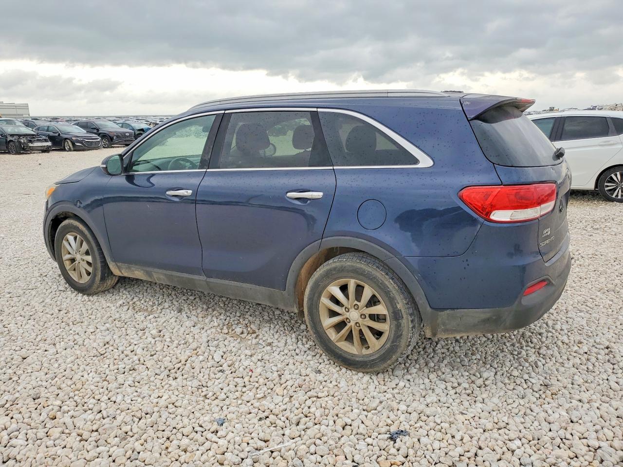 2016 KIA SORENTO