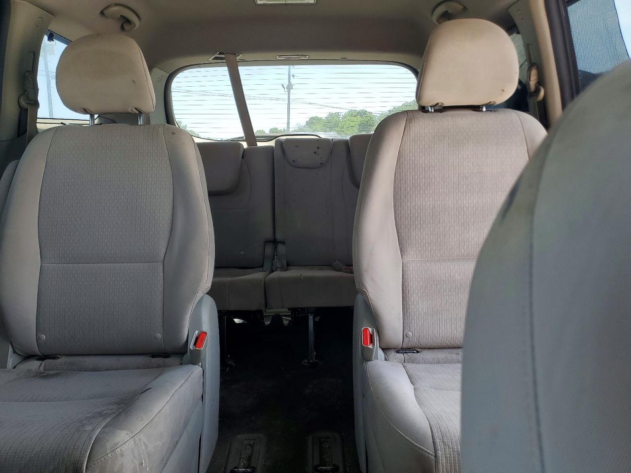 2016 KIA SEDONA