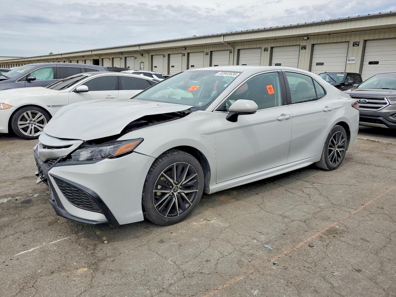 2024 TOYOTA CAMRY