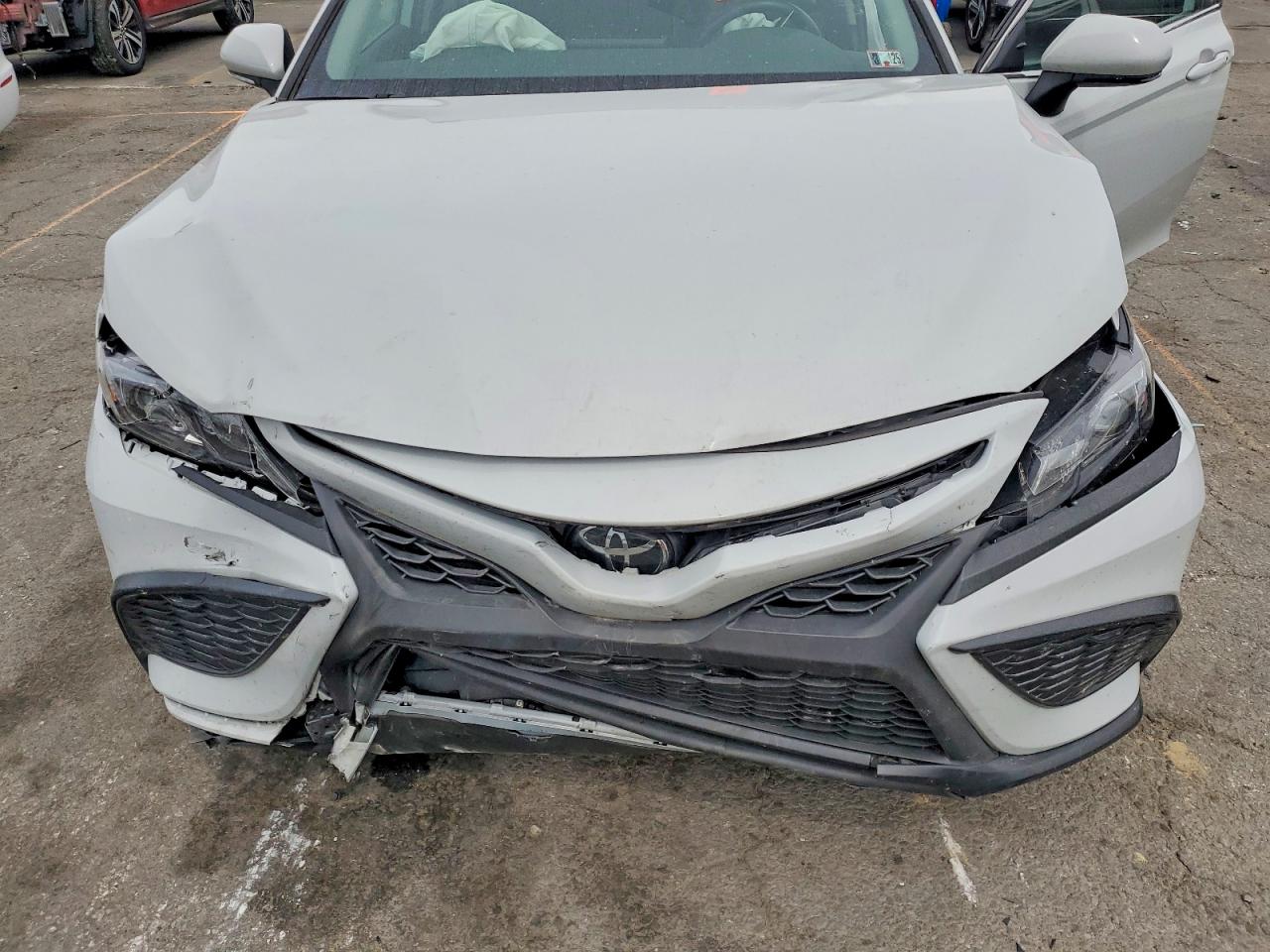 2024 TOYOTA CAMRY
