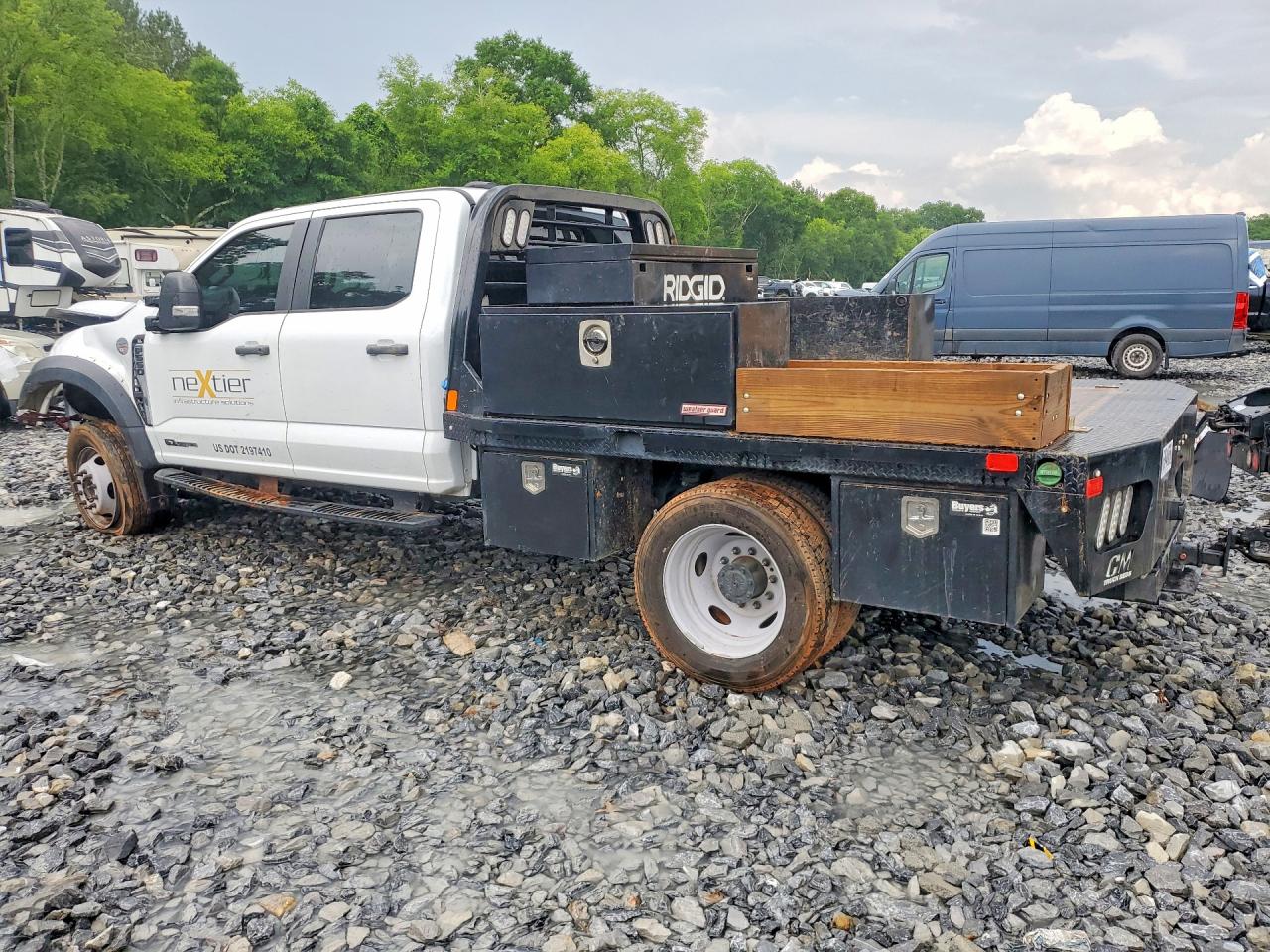 2023 FORD F550