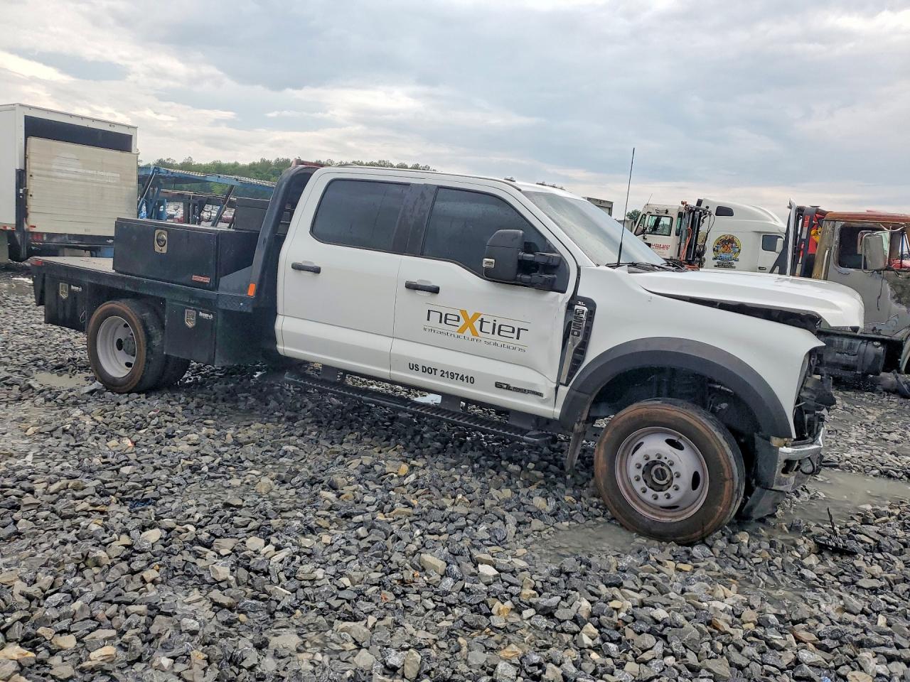 2023 FORD F550