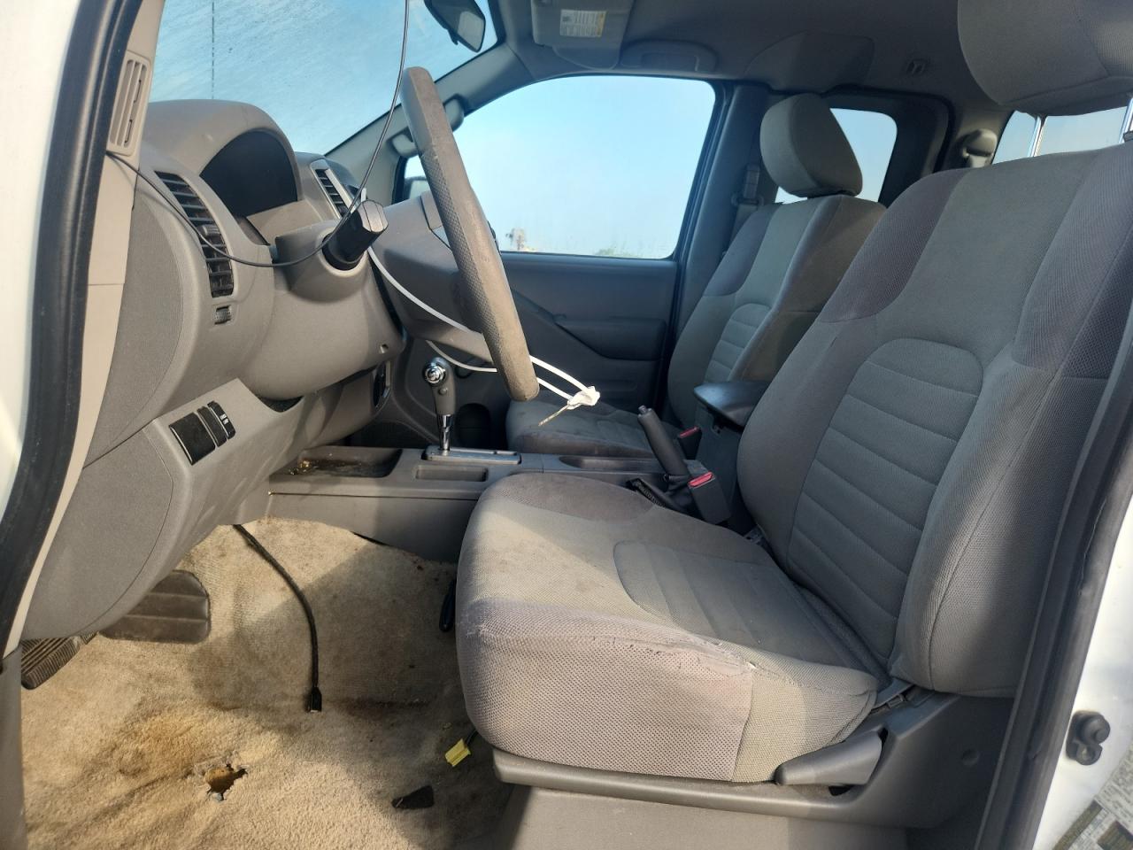 2016 NISSAN FRONTIER